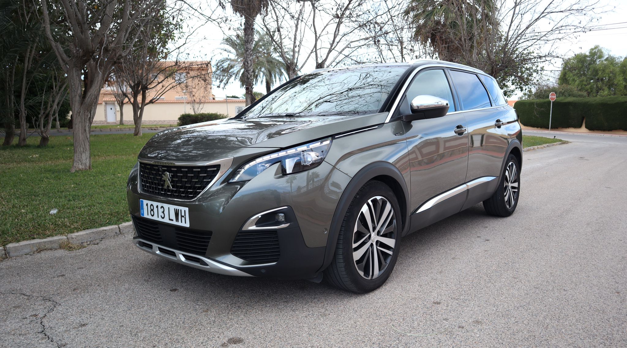 Peugeot 5008 GT 2017 vista 3/4 delantera (otra)