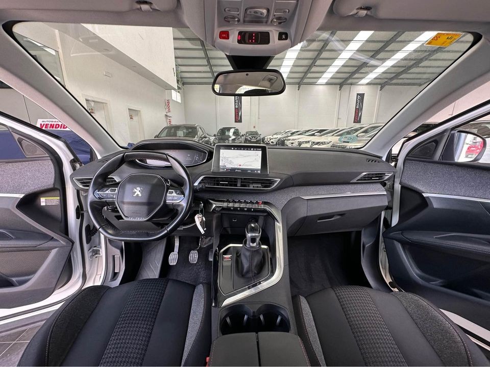 Peugeot 3008 2017 foto 2