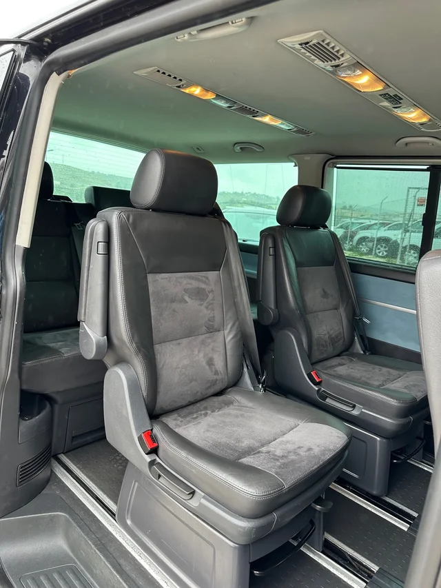 Volkswagen Multivan Atlantis - asientos traseros individuales